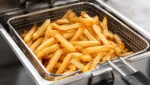 Pommes frites aus der Fritteuse: Knusprig wie beim Imbiss